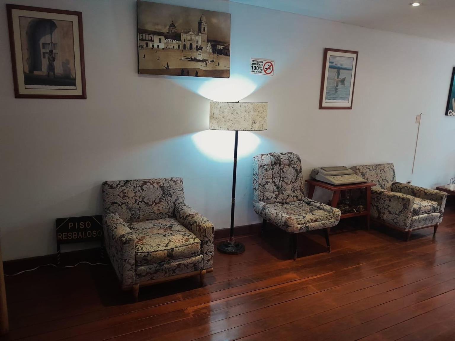 Hotel El Cid Plaza Premium Tunja Zewnętrze zdjęcie